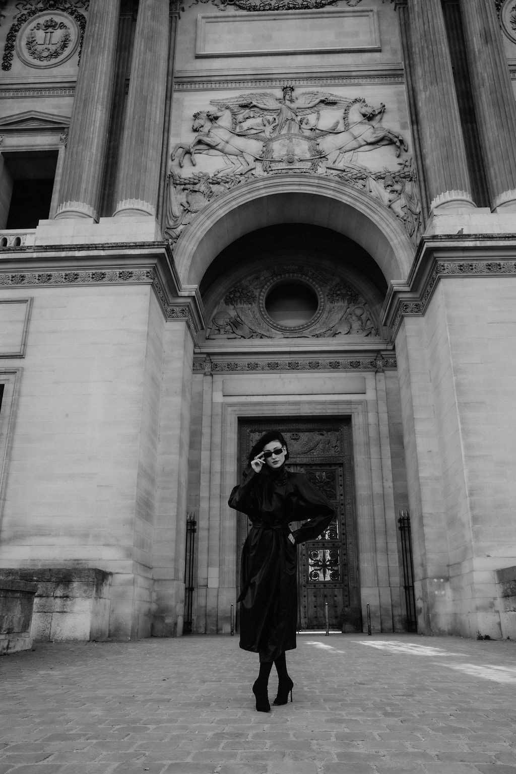 A Fashion-Inspired Portrait Session in Paris — Elena. Paris Wedding Photographer