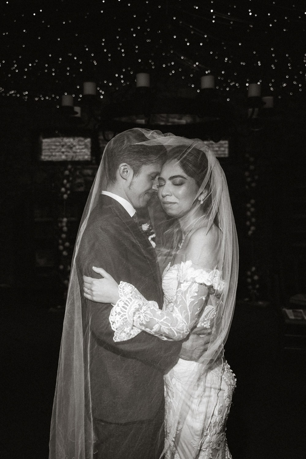 bride and groom photo under the veil
