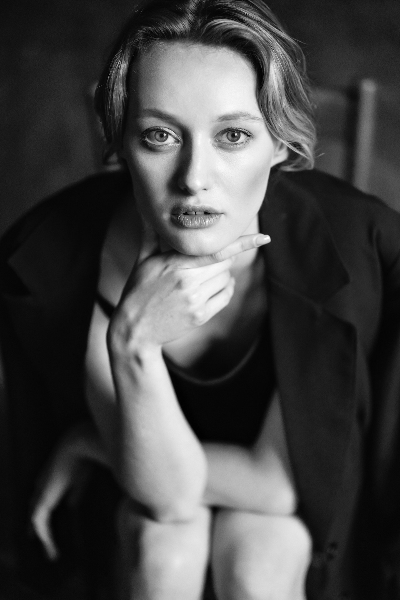 Портретная съёмка женщины для личного бренда в студии