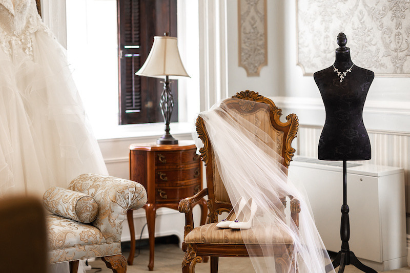 Wedding and Event photography, Kisses + Veil