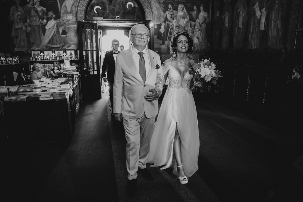 Isil si Radu by Fotograf nunta Iasi — Eduard Schiopu