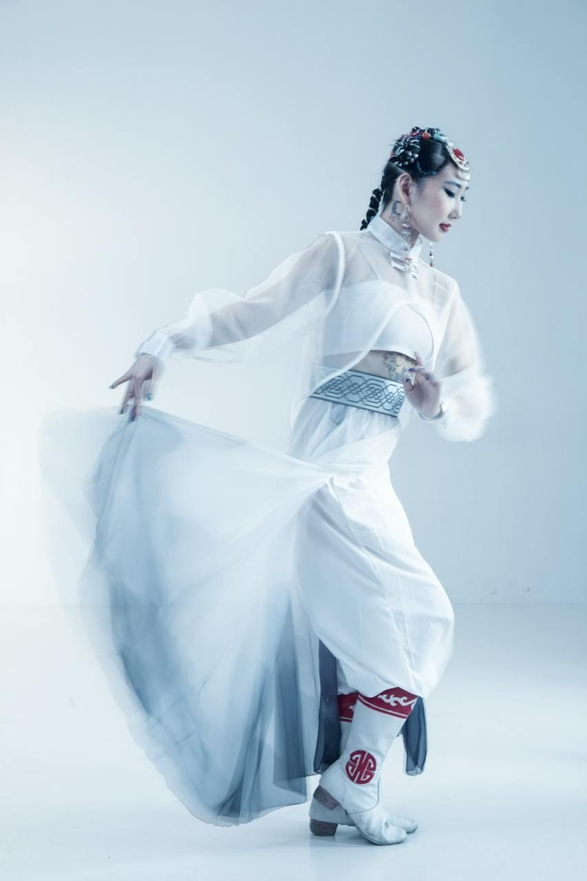 АРЮНА МУНКОЕВА. Фотостудия рекламной, коммерческой съемки в Улан-Удэ