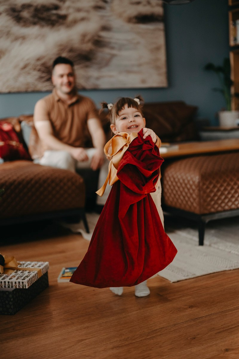 Natasa, Ema i Lazar — porodicno fotografisanje kod kuce. Deciji i porodicni fotograf u Beogradu Oksana Skendzic