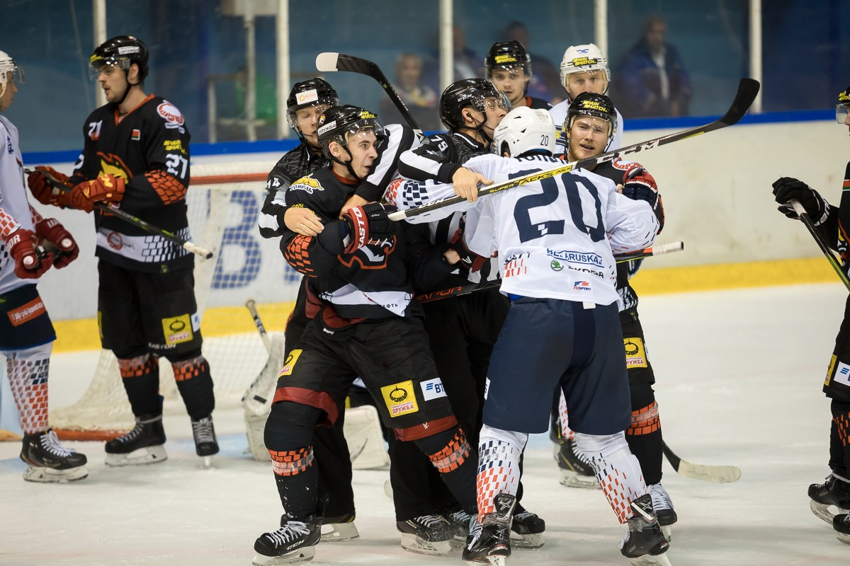 Reportage hockey photography. Sports photographer