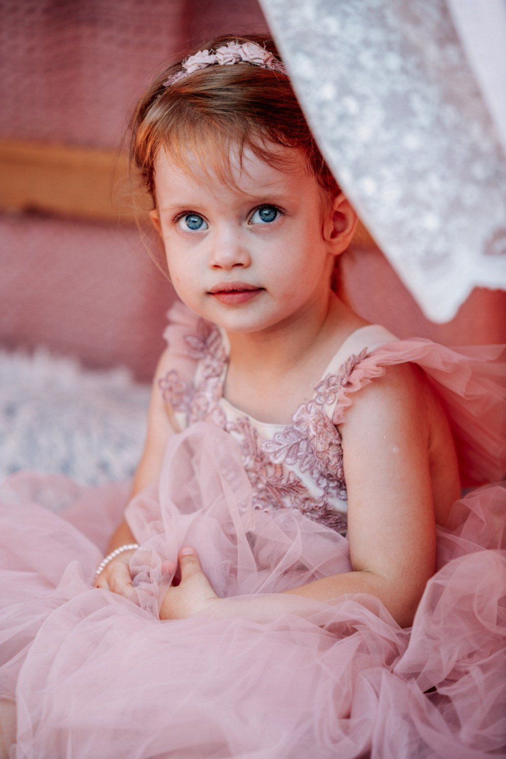 DEČIJA FOTOGRAFISANJA. Fotografi iz Backog Petrovca David i Andrea Stojanovic