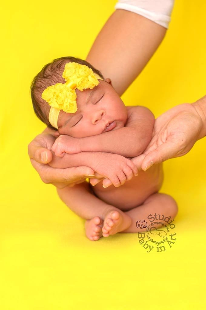International Newborn Baby photo in Nairobi and Mombasa Kenya. Newborn, Baby, Maternity and Family Photographer Nairobi Mombasa Kenya