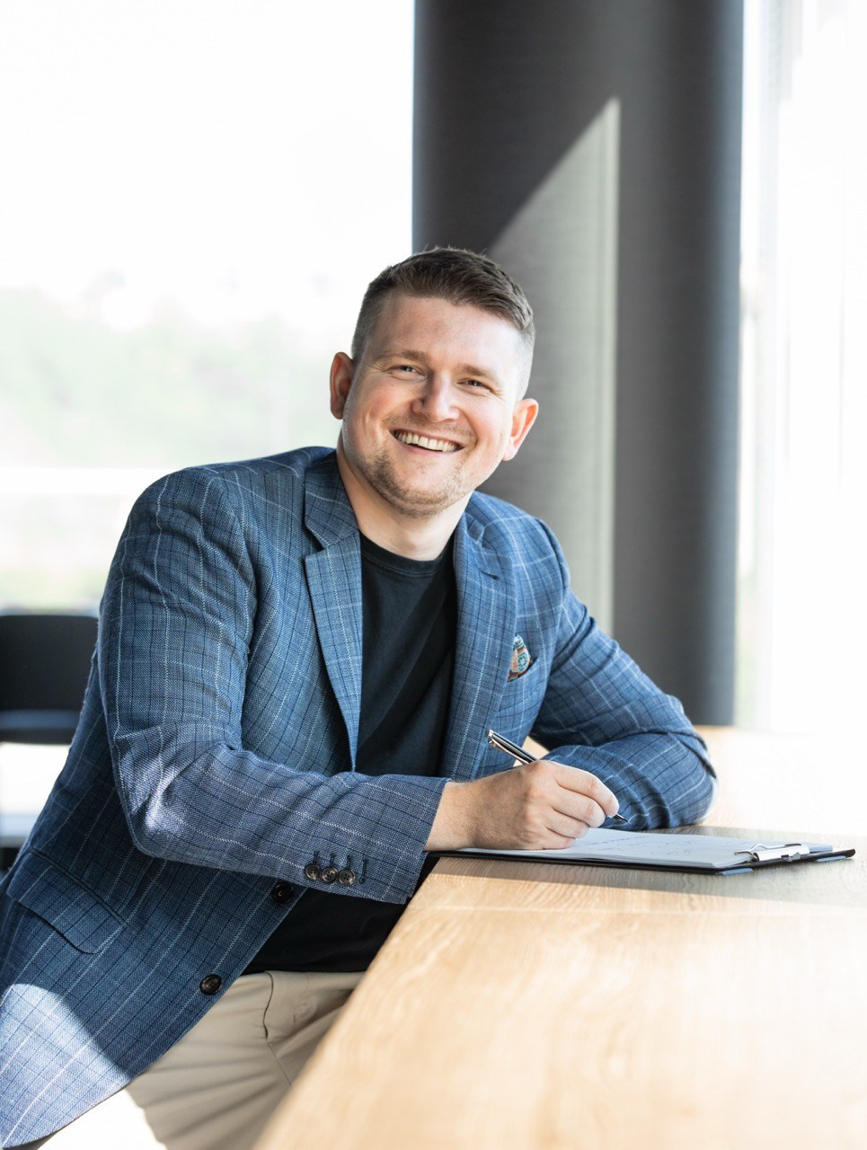 Mens portrait photography. Dana Lišková — Empatická fotografka | Introspektivní umělkyně | Neurodivergentní koučka| Zakladatelka Artepy.cz