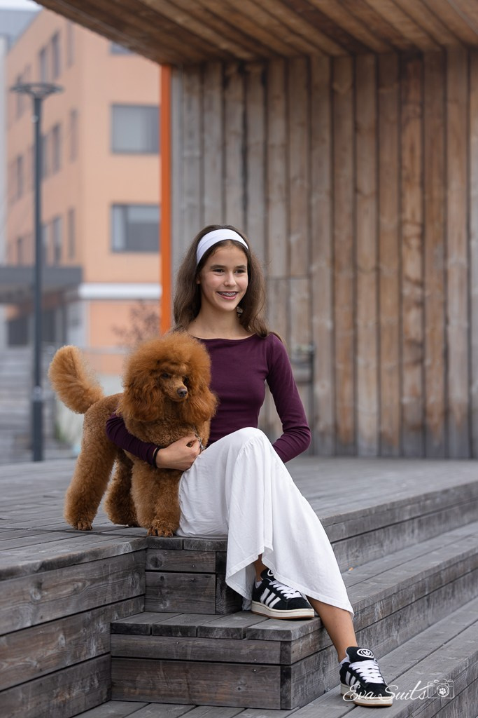 Pie and her girls. Eva Suits