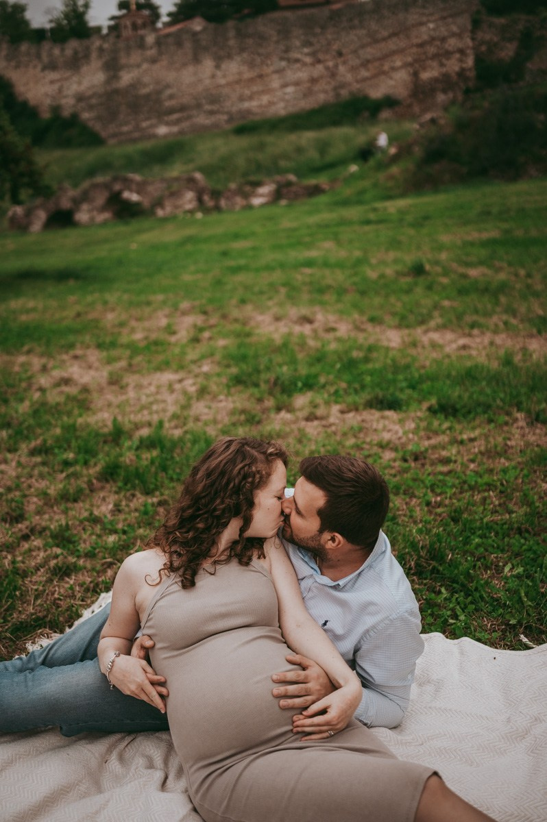 fotografisanje trudnica beograd, fotografisanje trudnoce novi sad, priprema za porodjaj, porodjaj beograd, porodjaj novi sad, nega u trudnoci,  psihofizicka priprema trudnica, decija soba, prve dane sa bebom, mama i beba