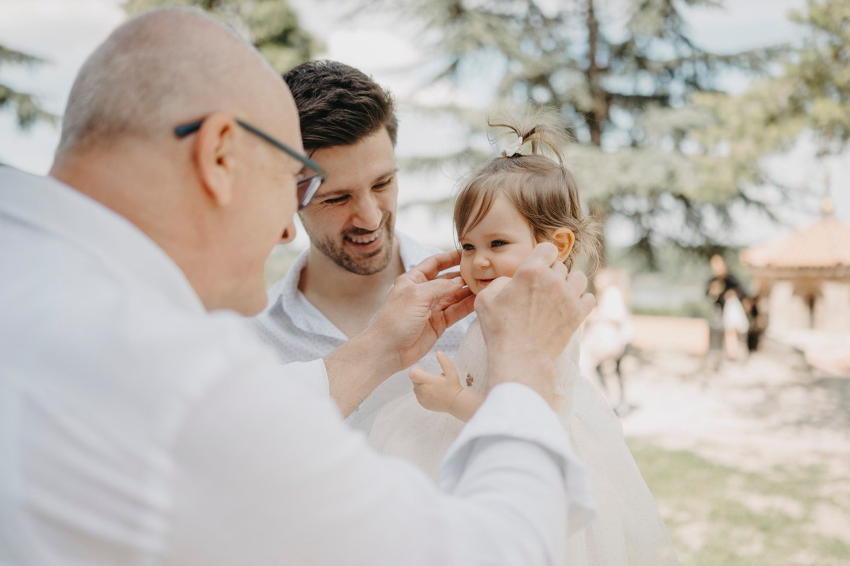 Lara / krstenje, crkva svete Ruzice na Kalemegdanu. Deciji i porodicni fotograf u Beogradu Oksana Skendzic