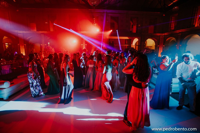 “Welcome To Our Show” — Destination Wedding Lisbon. Rui Mota Pinto Wedding Designer & Planner