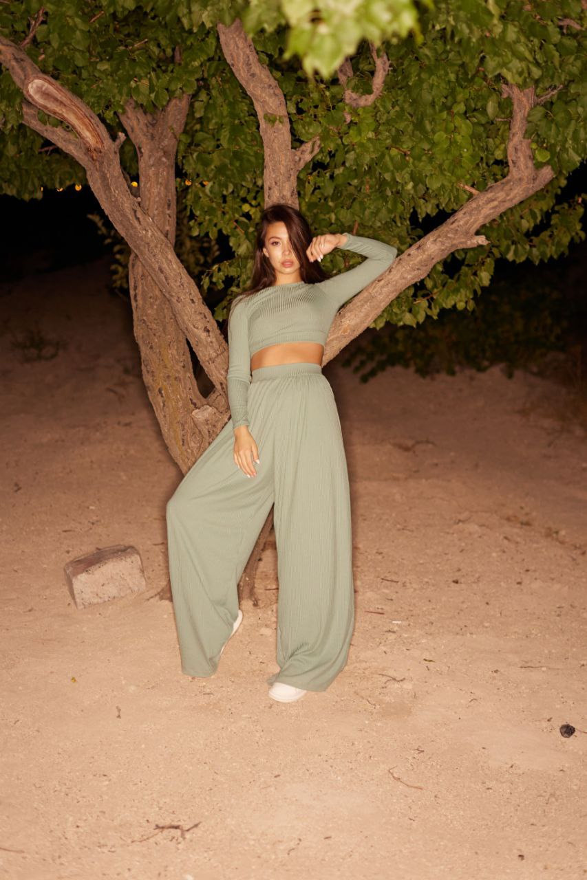 Personal & Portrait Photography in Vancouver. Location131 | Vancouver Photographer for Fashion, Portraits, Events and More Across Canada| YVR — Vlad Li