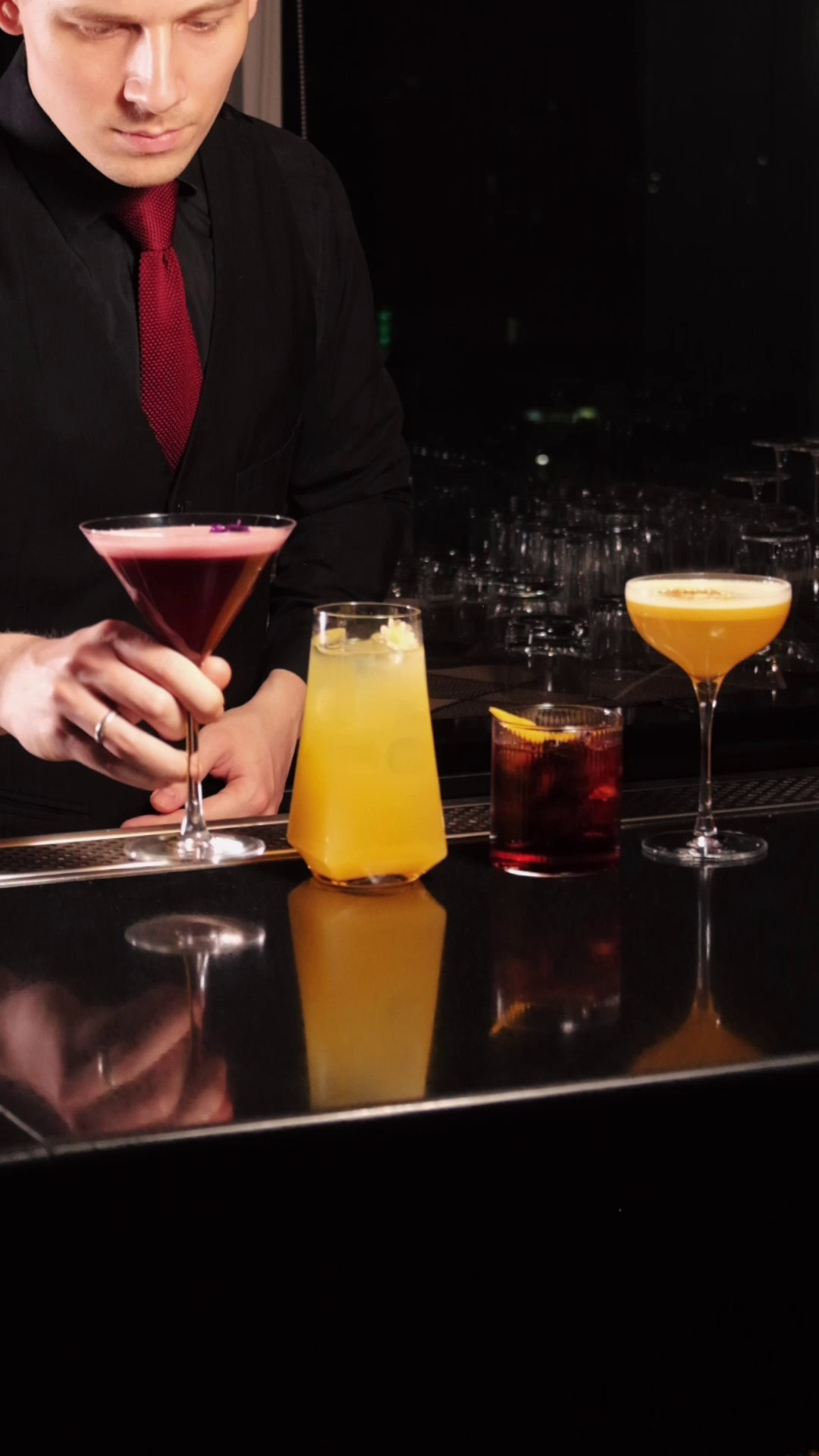 16×9 «Шестнадцать на Девять»