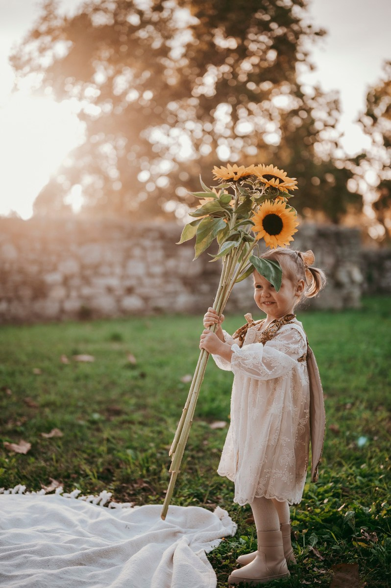 Anastasija, Aleksej i Agata / porodicno fotografisanje napolju. Deciji i porodicni fotograf u Beogradu Oksana Skendzic