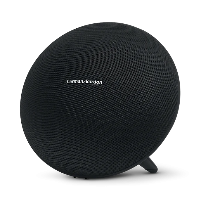 Foto un Video satura studija Rīgā - BRAND STUDIO. Video shooting and creating with phone, iPhone Video School