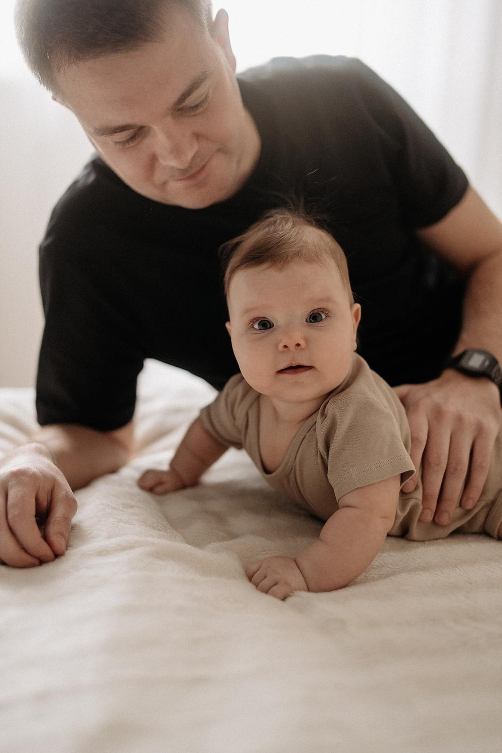 Newborn lifestile. Orange County Wedding Photographer & Videographer | Candid & Timeless Wedding Photo + Video | Italiantsev