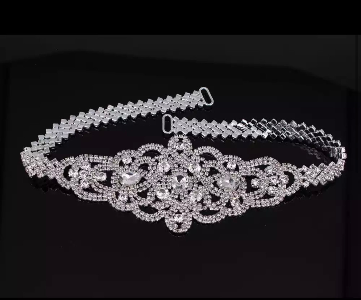 Doplňky na focení v Praze a České republice. Profesionální fotografka v Praze Anastasia Haritonova