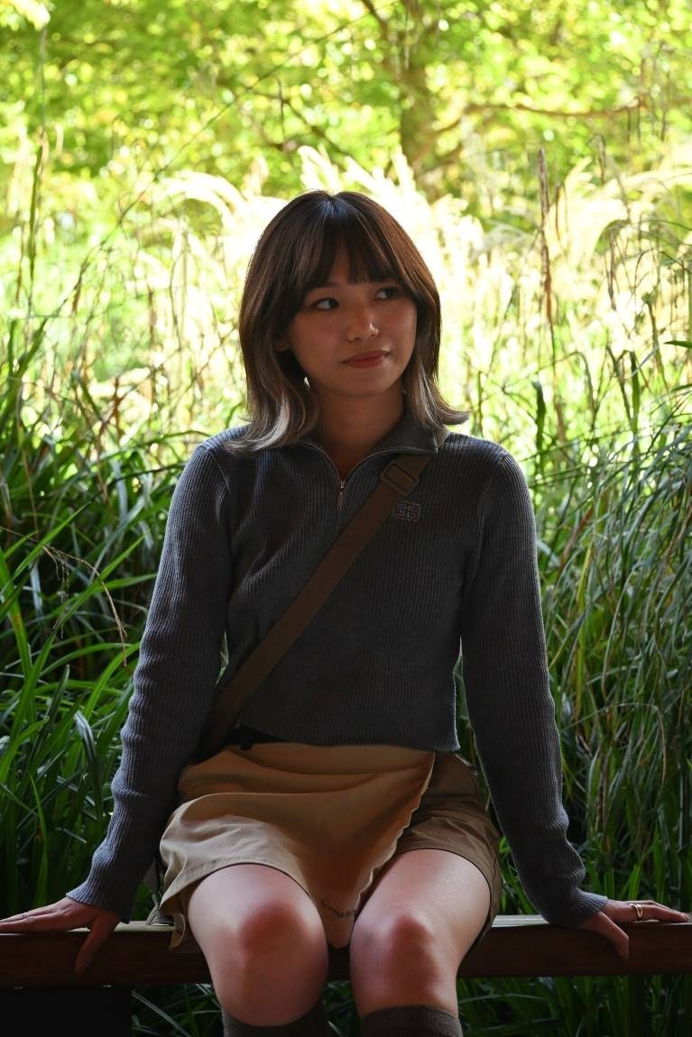 AmongLeavesAndLight. Lifestyle & Travel Portrait photography in Paris Shyl