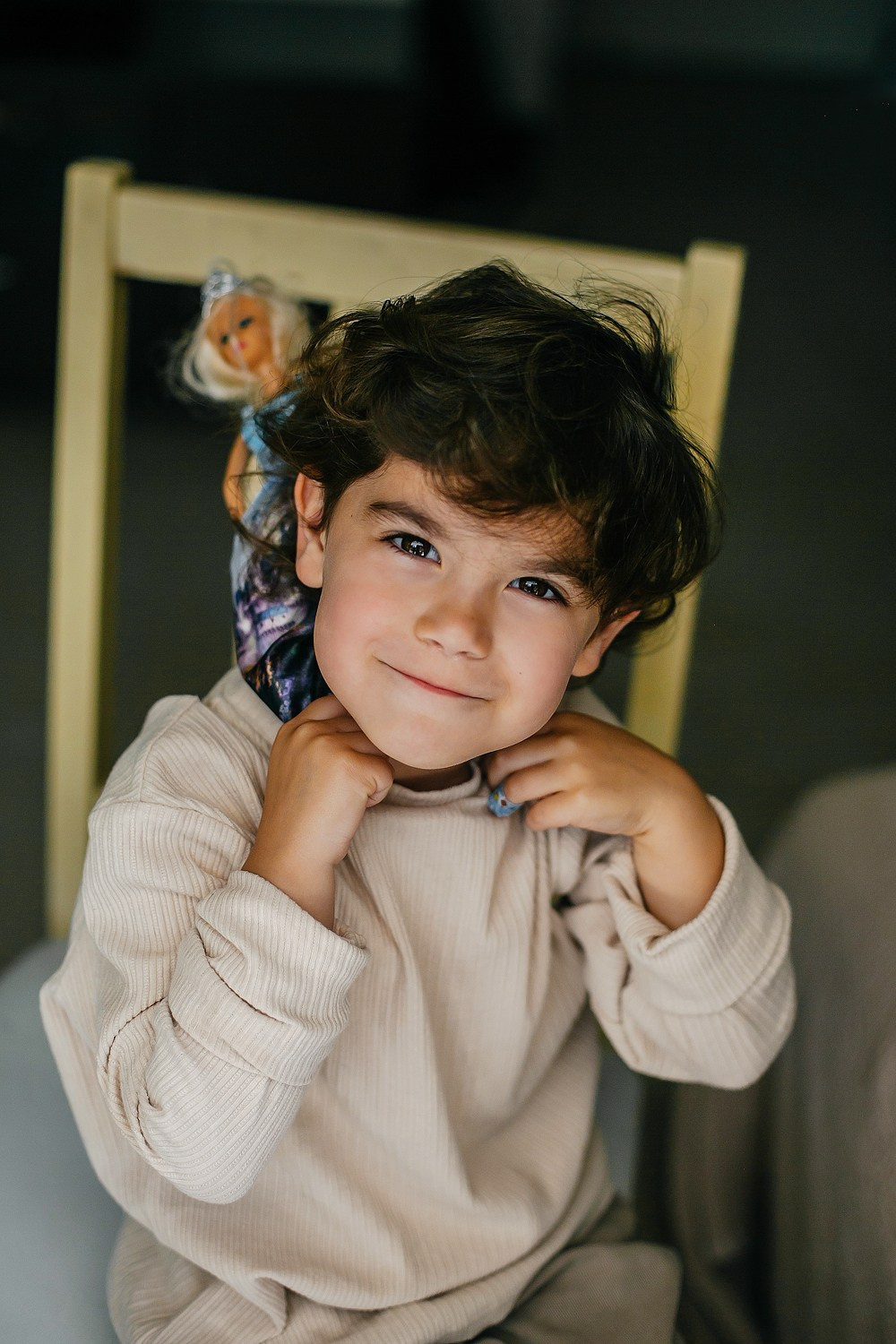 Mom&daughter at home. Family photographer in Israel