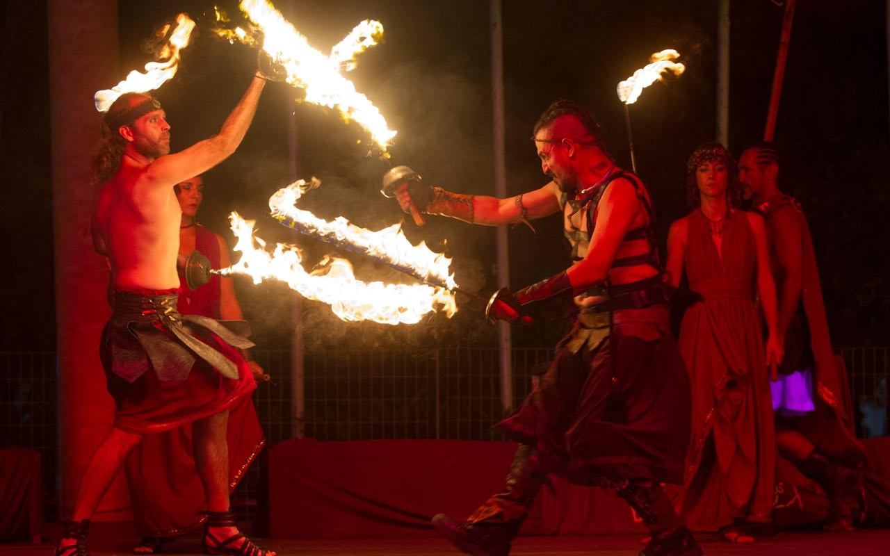 Fiestas de Carthagineses y Romanos 2025 en Cartagena: historia y cultura en vivo | FOTKAI