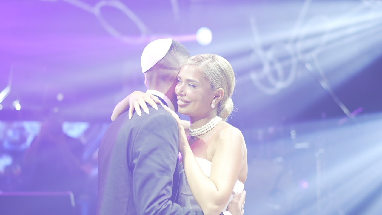 VIA / BASICO. Wedding and events photographers Studio Shalom