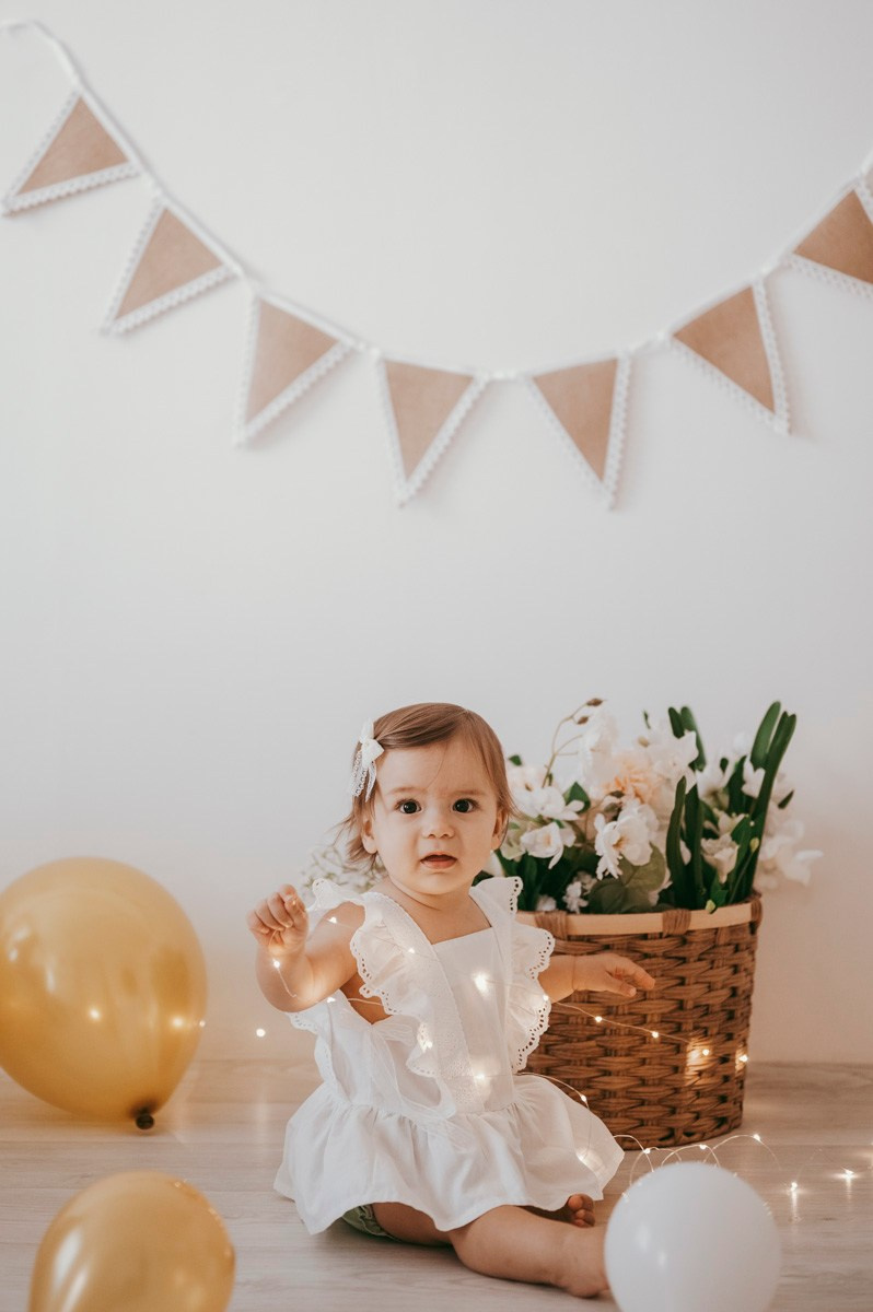 Srnin prvi rodjendan. Deciji i porodicni fotograf u Beogradu Oksana Skendzic