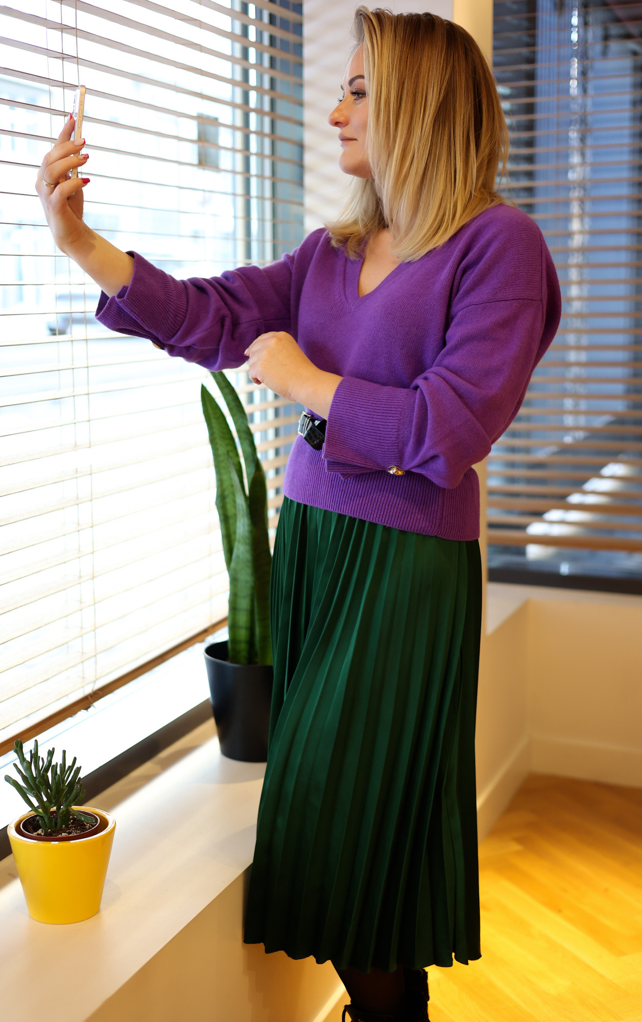 ANASTASIJA — A C C E S S B A R. Main