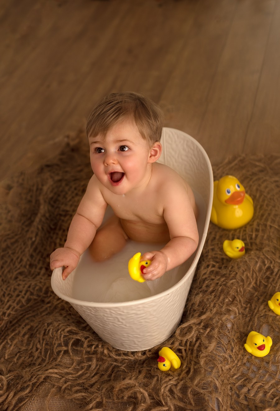 Séance photo bébé anniversaire bain du lait Douai