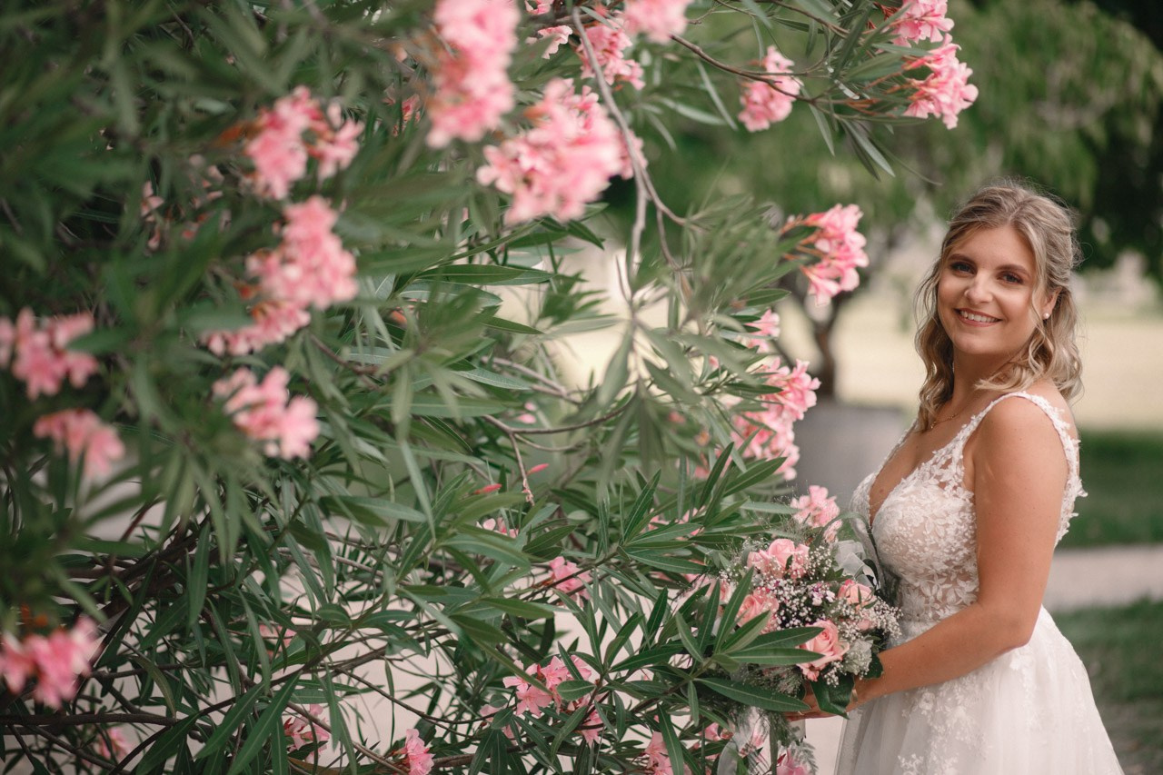 Kirchliche Hochzeit Rheinterrassen Karlsruhe – Noelia & Timo | Hochzeitsfotograf & Videograf