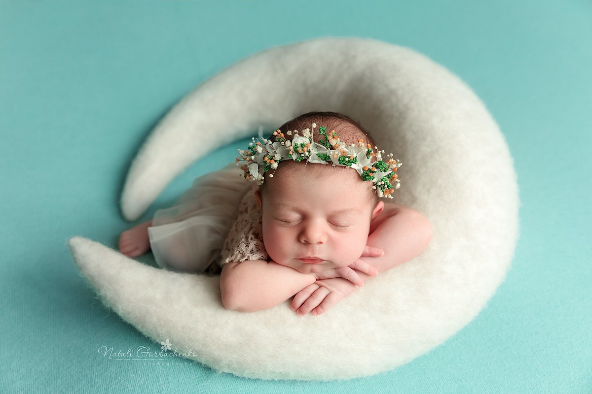 Новонароджені малюки. Дитячий, сімейний, а також newborn фотограф і викладач у Києві Наталія