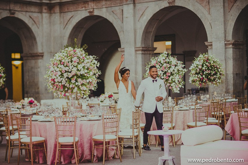 “Welcome To Our Show” — Destination Wedding Lisbon. Rui Mota Pinto Wedding Designer & Planner