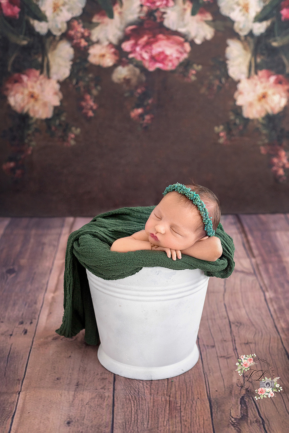 Newborn. Neugeboren und Babybauchfotoshooting in Cloppenburg