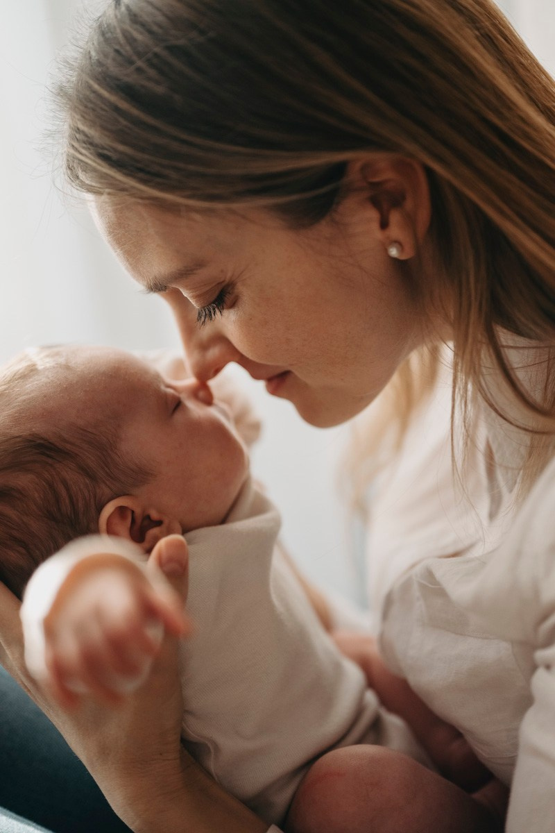 Fotografisanje bebe kod kuce — Milana, Milos, Marko i Mila. Deciji i porodicni fotograf u Beogradu Oksana Skendzic