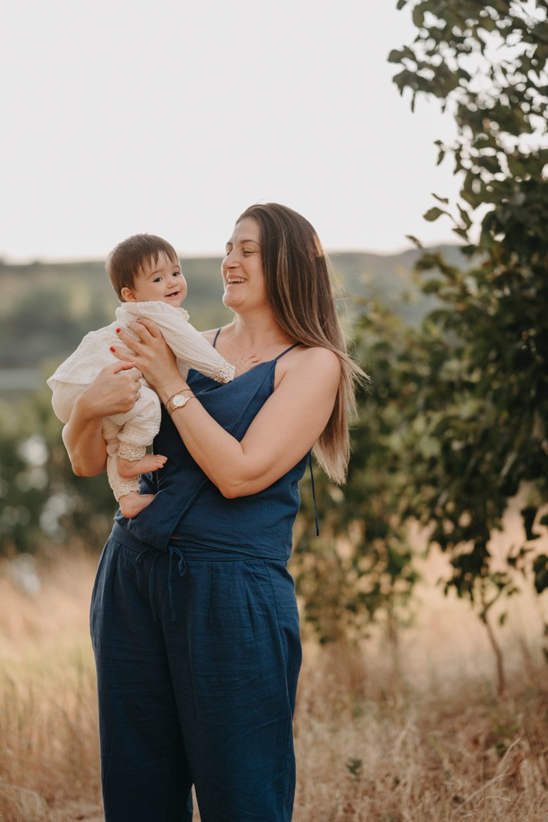 Jelena Milos Dunja i Mila / porodicno fotografisanje. Deciji i porodicni fotograf u Beogradu Oksana Skendzic