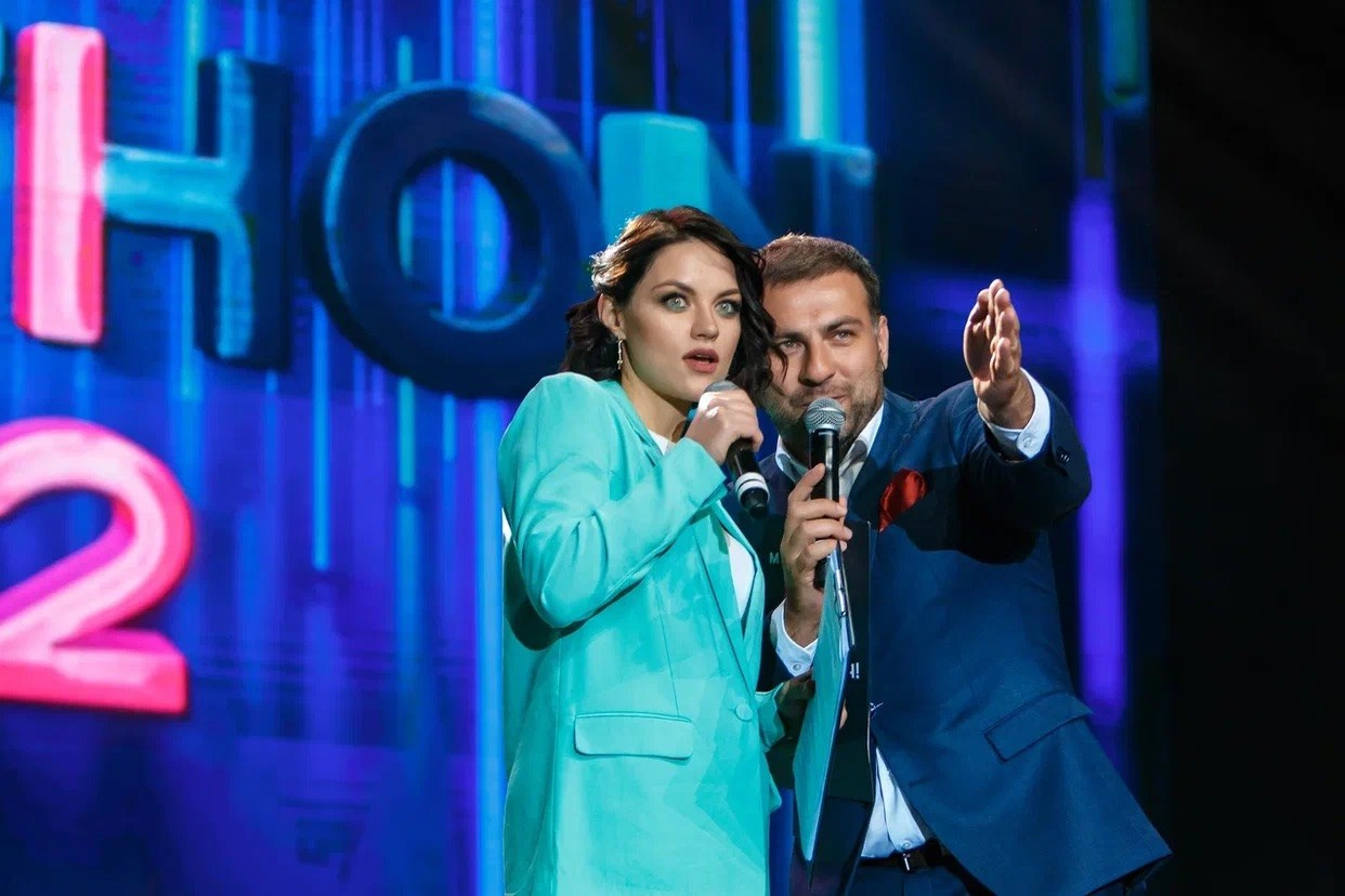 Ведущая Москва Елена Чайка