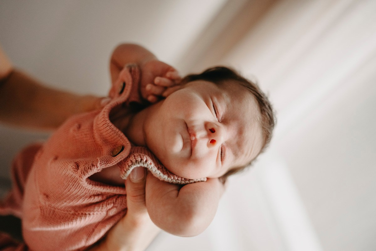 Latinka, Visnja i Konstantin / porodicno fotografisanje, fotografisanje bebe kod kuce. Deciji i porodicni fotograf u Beogradu Oksana Skendzic