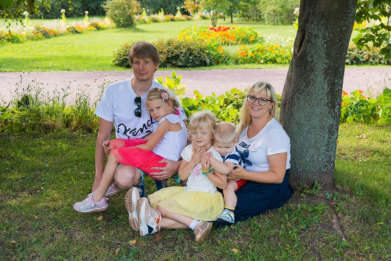 Family photoshoot in the nature, Slovenia. Wedding and Family Photographer in Slovenia