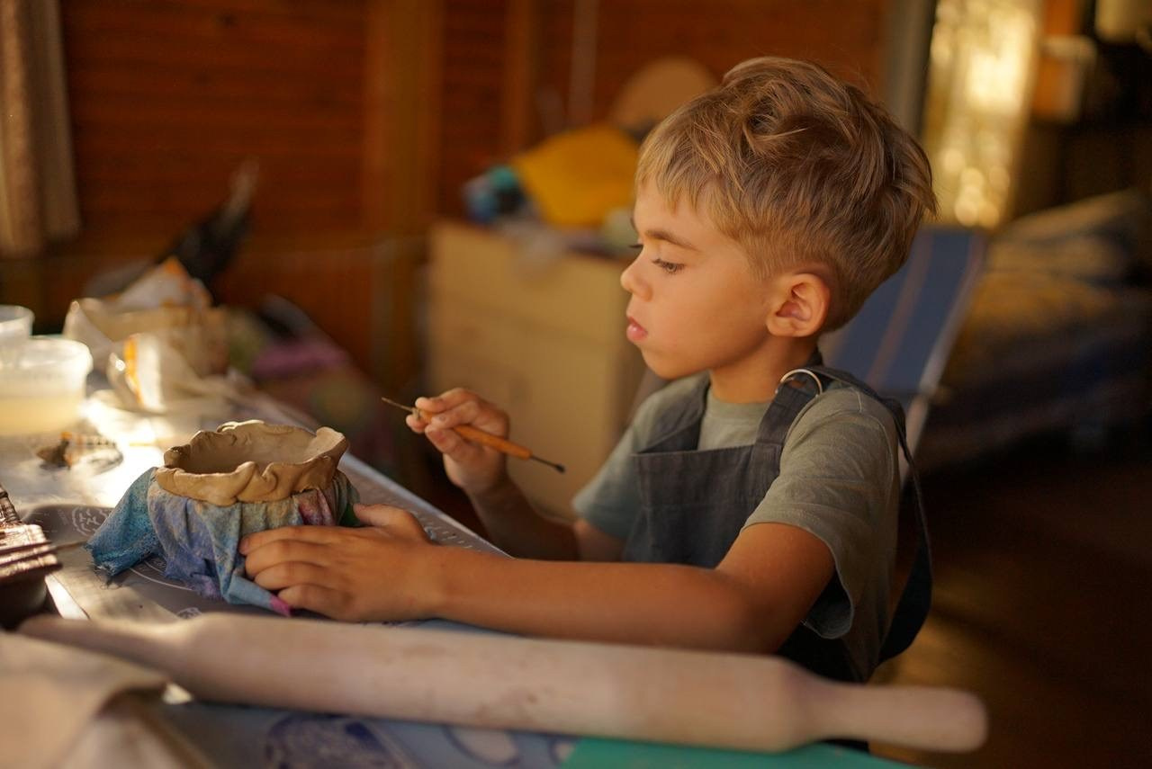 Tima and granny. Professional Photographer Abu Dhabi, Dubai — Yulia Ismoilova | 2025