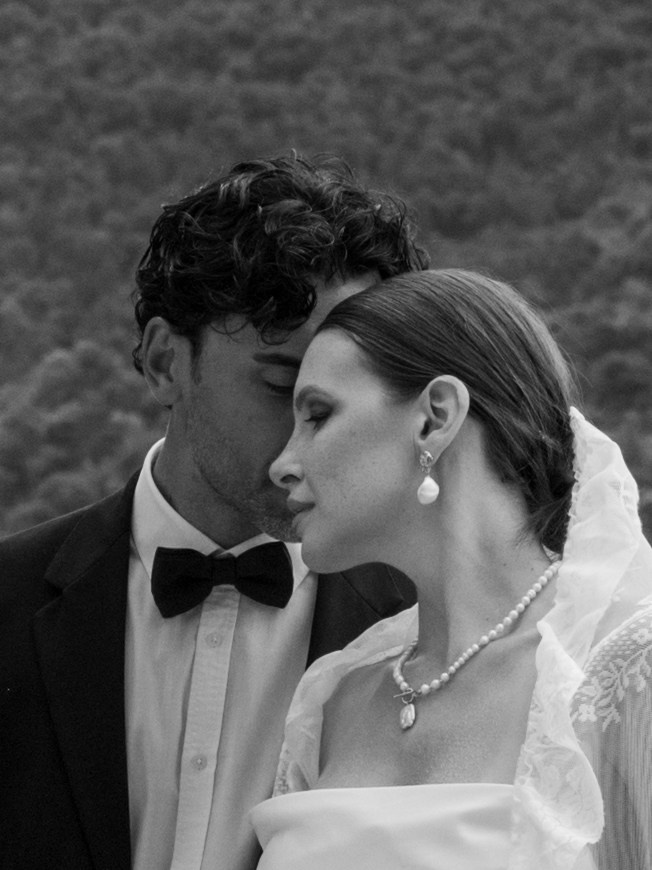 A cinematic wedding story captured in Lake Como’s timeless atmosphere.