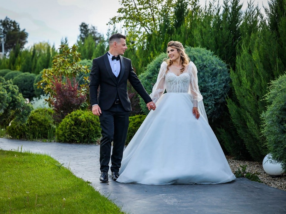 Catalina & Roger. Fotograf Nuntă Constanța - Moments by Gub