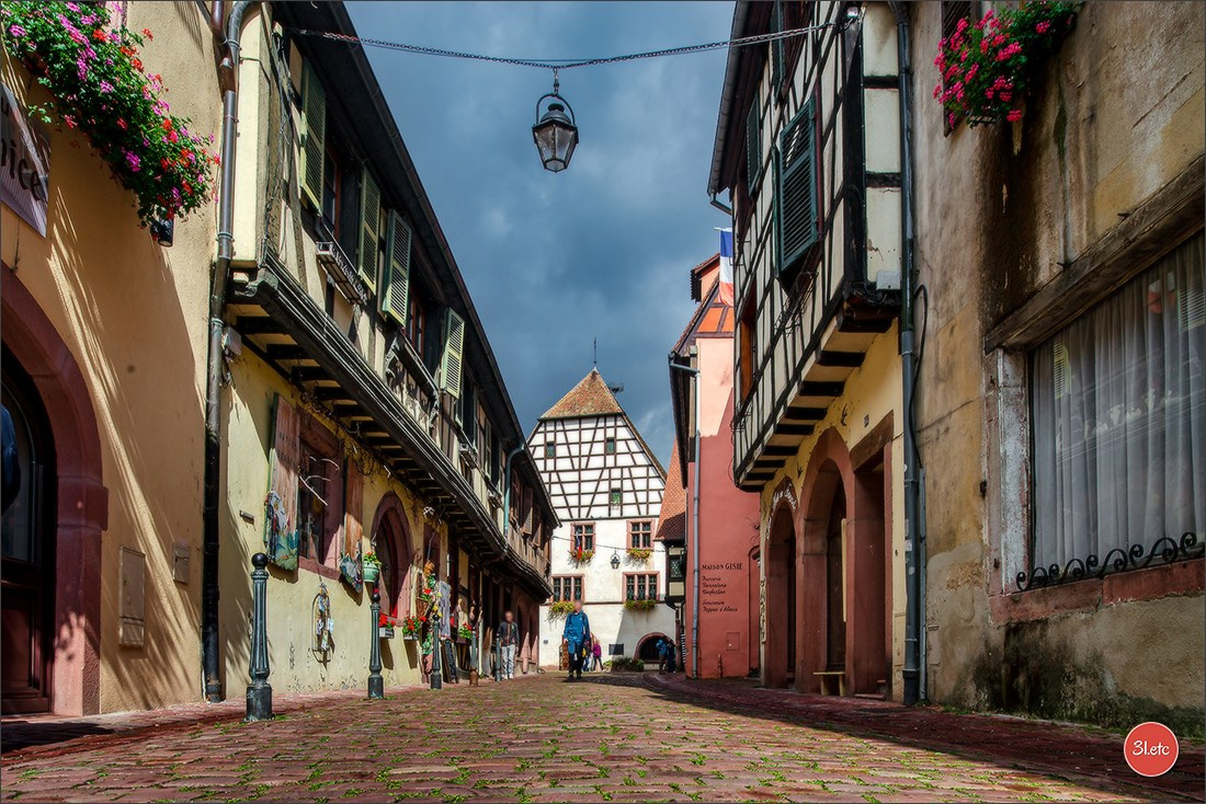 Kaysersberg en Alsace. Photographe à Strasbourg | Portraits, Studio, Enfants, Événements