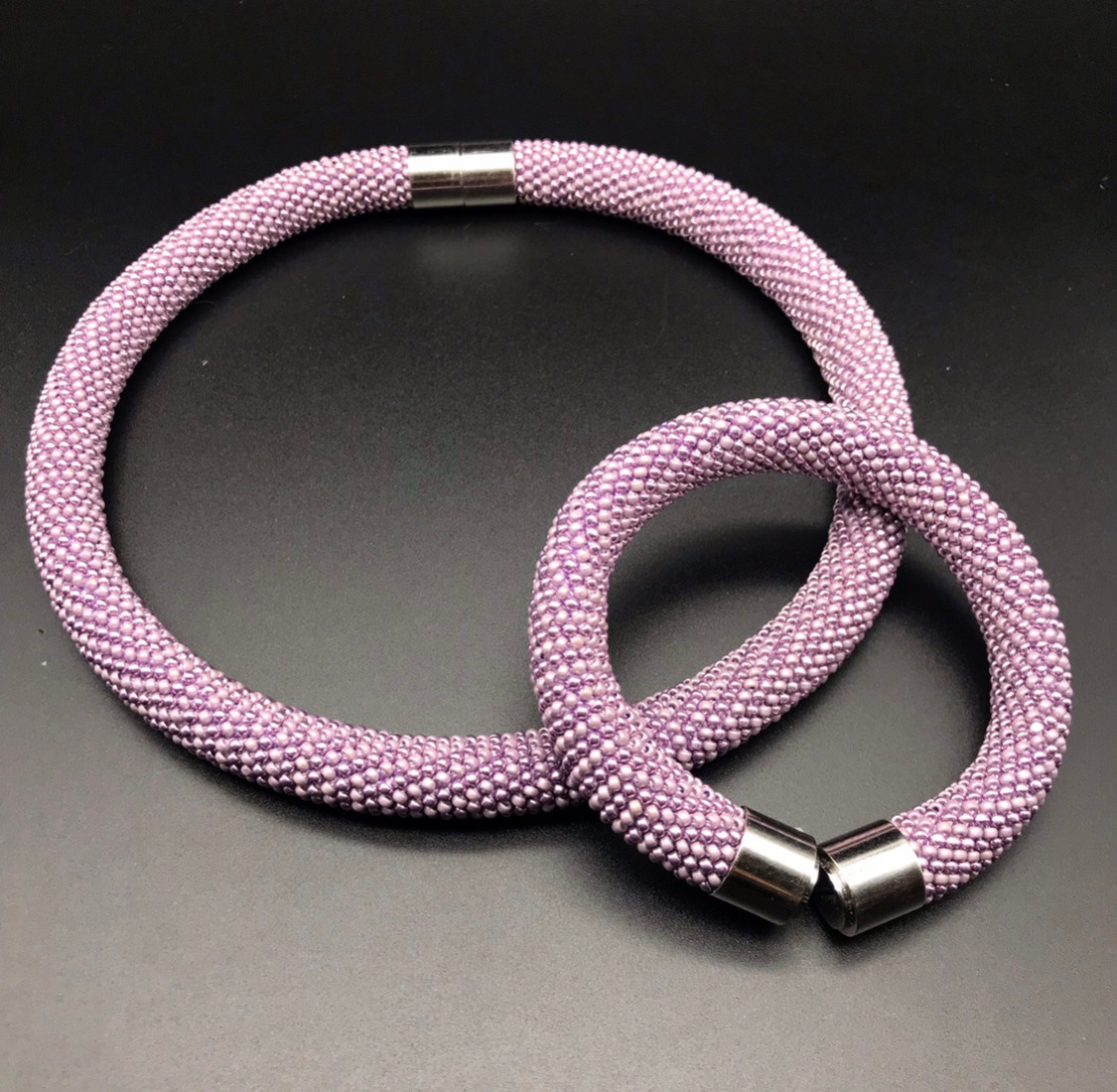 Bijoux pour cadeau. Милок и Кирок это позитивные и реальные персоны из Люксембурга, много