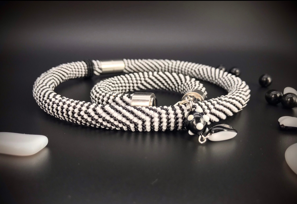 Bijoux pour cadeau. Милок и Кирок это позитивные и реальные персоны из Люксембурга, много