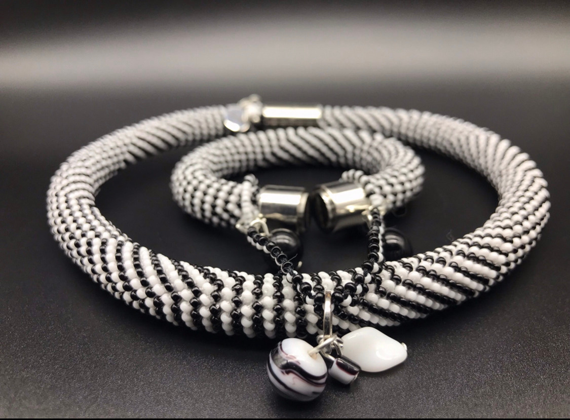 Bijoux pour cadeau. Милок и Кирок это позитивные и реальные персоны из Люксембурга, много