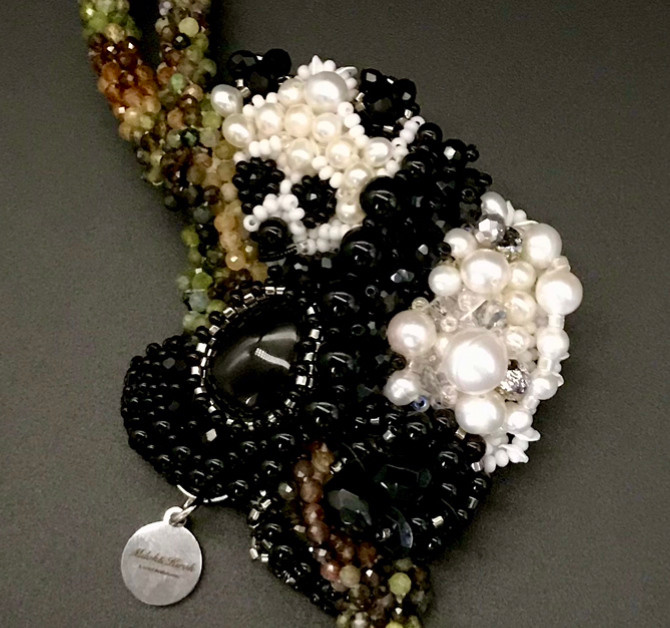 Bijoux pour cadeau. Milok et Kirok sont des gens positifs et réels. Nous serons ravis de v