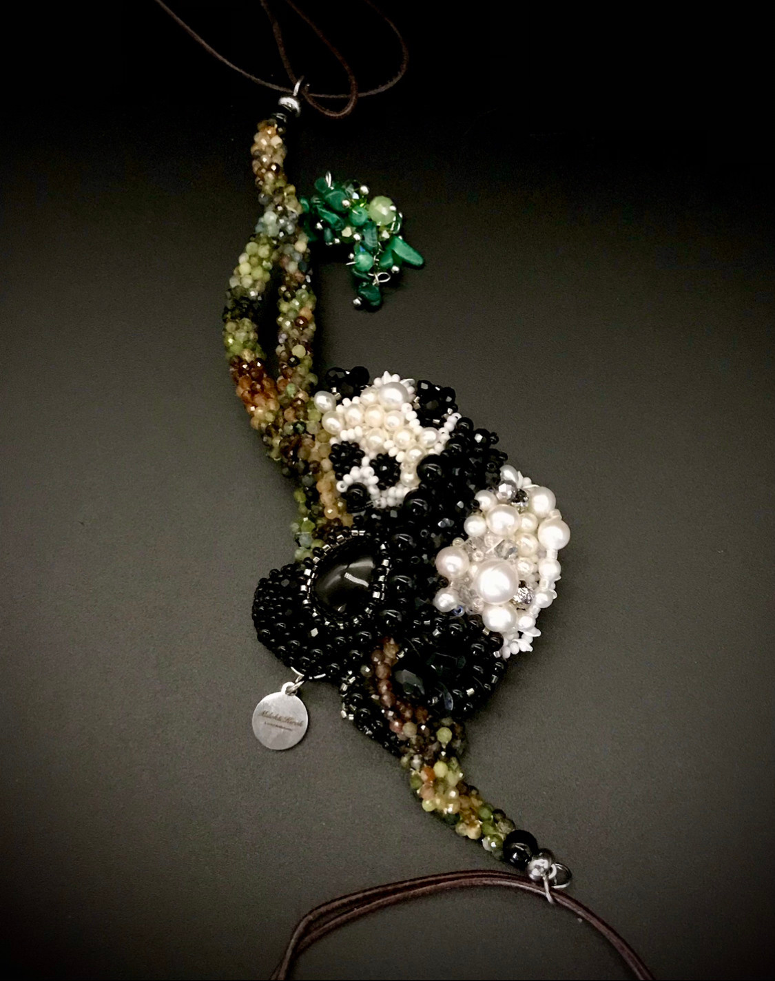 Bijoux pour cadeau. Milok et Kirok sont des gens positifs et réels. Nous serons ravis de v