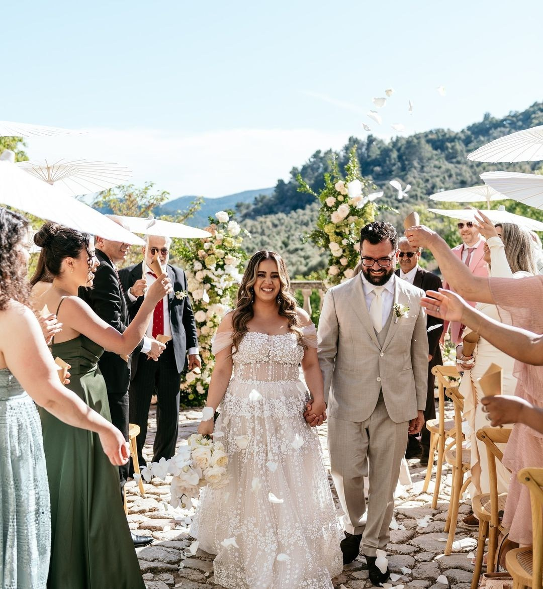 Farsi Wedding at Finca Comassema. Wedding Celebrant in Mallorca Iban Collin