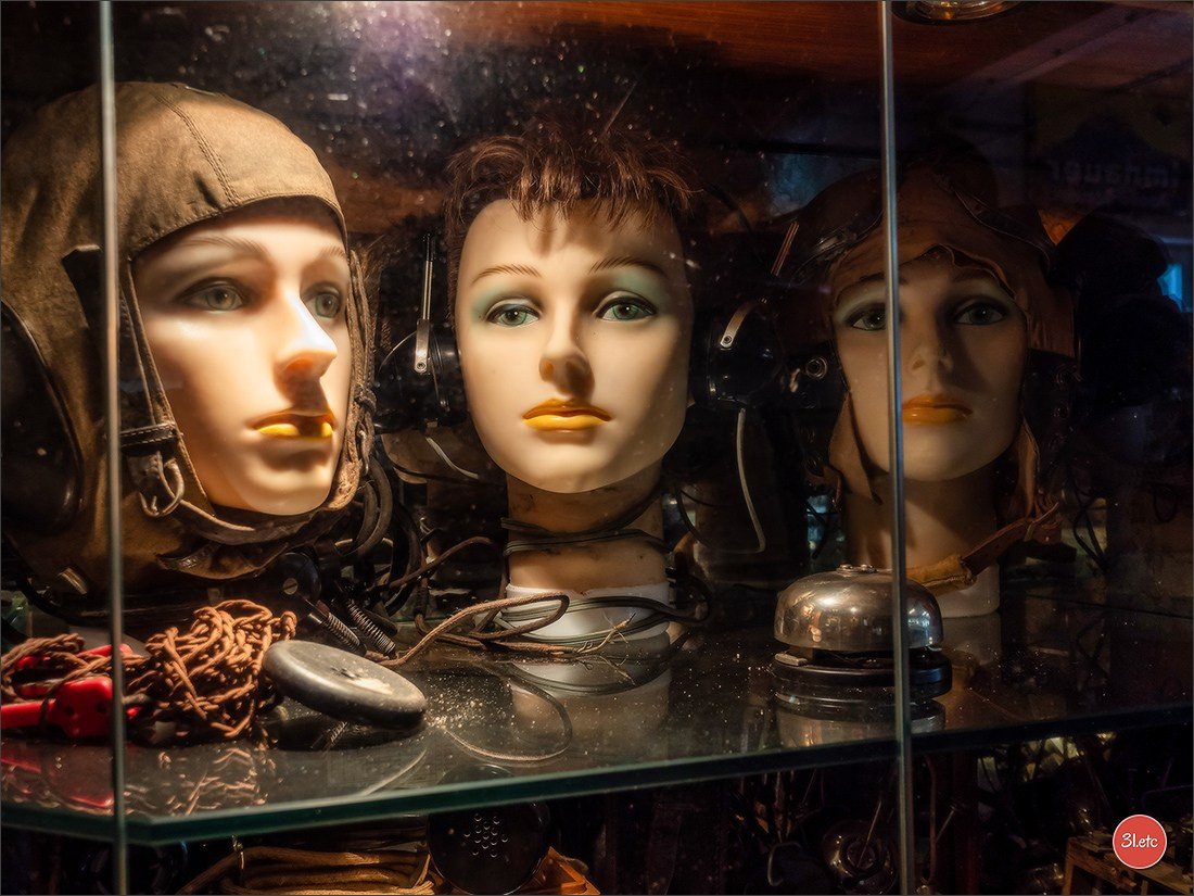 Удивительное место - частный музей старинного хлама - Fahrzeugmuseum. Photographe à Strasbourg | Portraits, Studio, Enfants, Événements