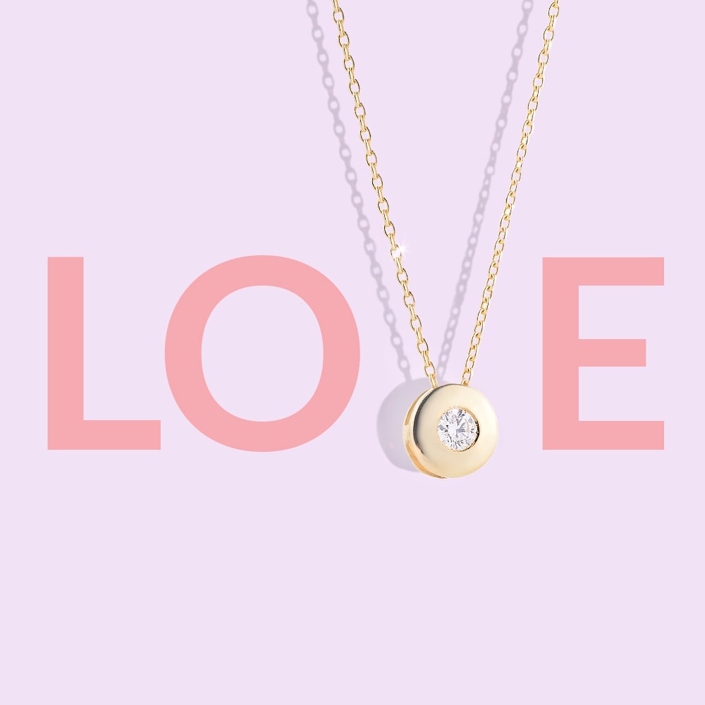 Zlatna ogrlica kompozit sa tekstom.