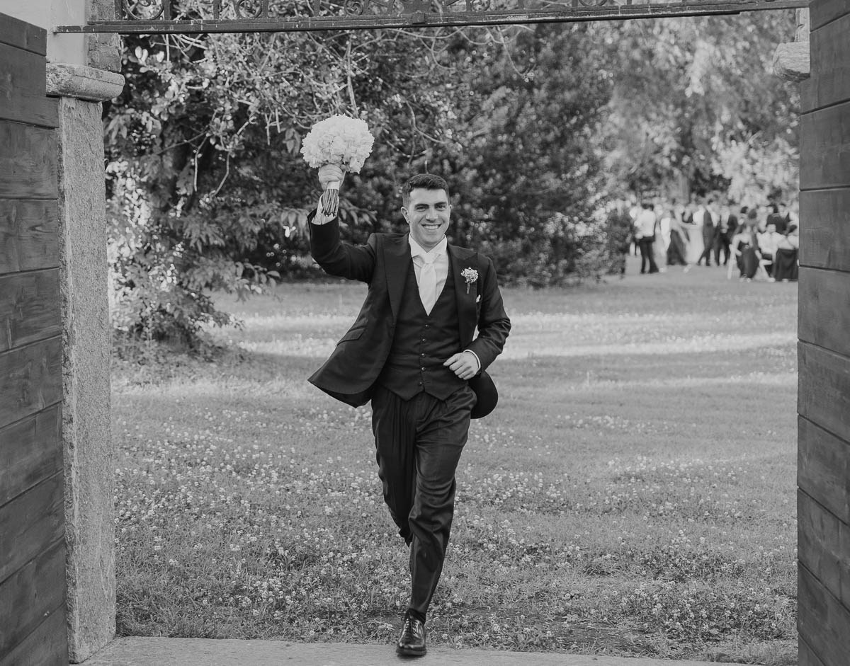 Matrimonio a Milano: Cerimonia in San Calimero | Lorenzo Mazzega. Lorenzo Mazzega Wedding | Fotografo Matrimonio Milano | Stile Fashion & Editoriale
